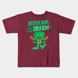 Kiss Me I'm Irish Top Hat Saint Patrick's Day Kids T-Shirt